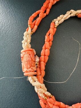 NEW listing 🌺 Vintage Coral and Fresh Water Pearl Necklace